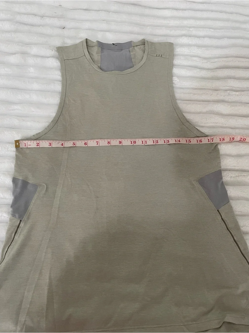 Lululemon Men's Performance Tank Top in Light Beige and Gray